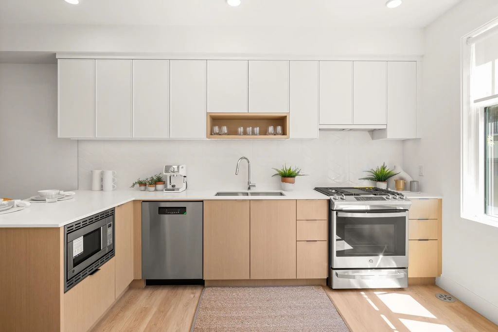 2350 165 Street 128, Surrey