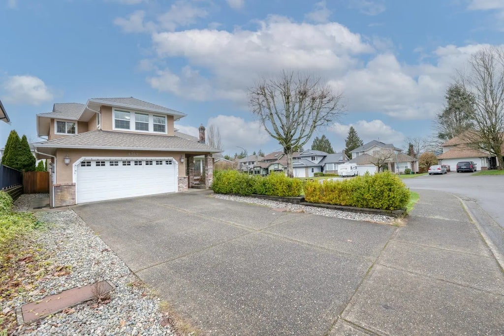 8769 215b Street, Langley