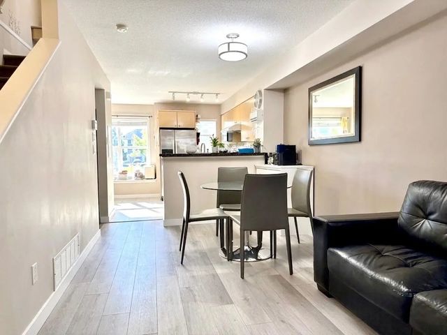 7100 Lynnwood Drive 19, Richmond