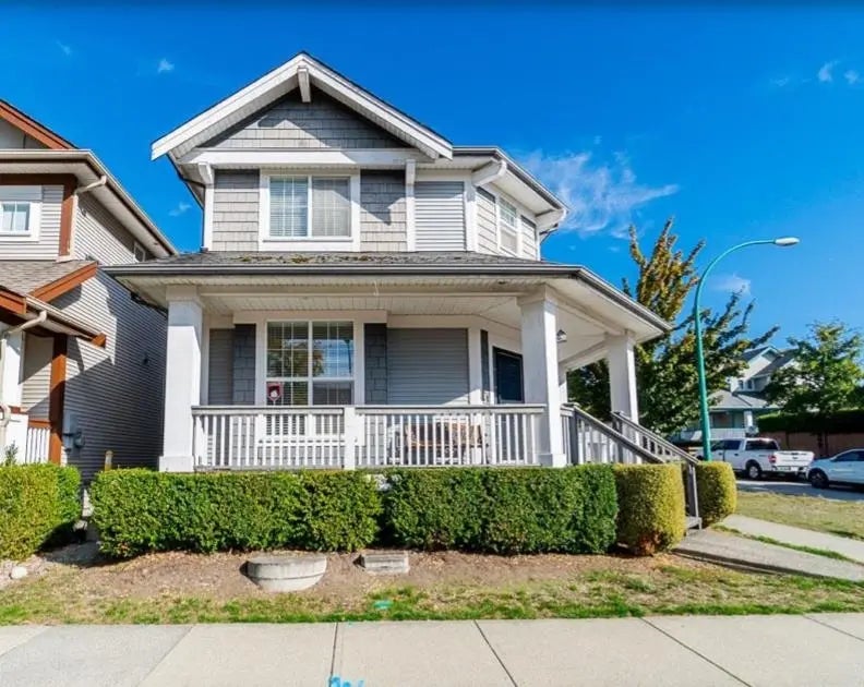 690x 190 Street Basement, Surrey