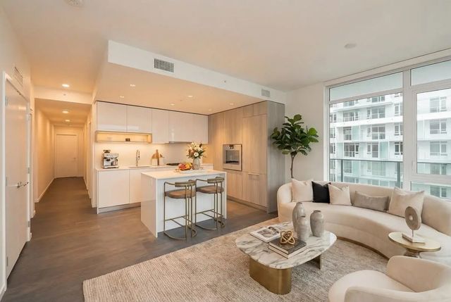 6200 Minoru Boulevard 802, Richmond