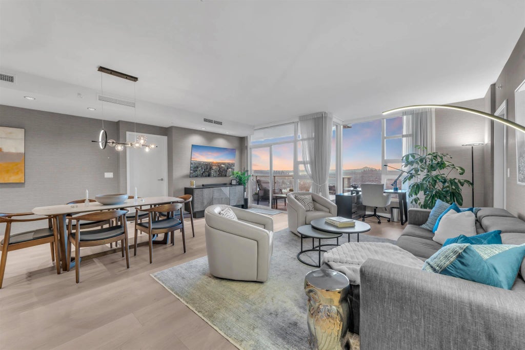 1289 Hornby Street 5205, Vancouver