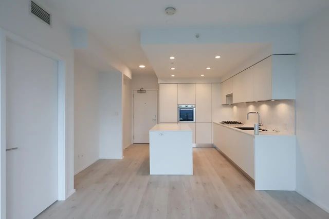 3809 Evergreen Place 3608, Burnaby