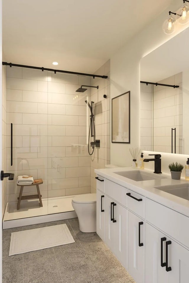 17783 56a Avenue 307, Surrey