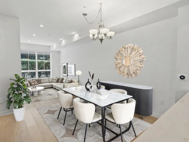 7891 Oak Street, Vancouver