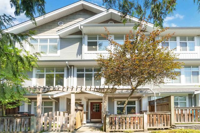 20449 66 Avenue 37, Langley