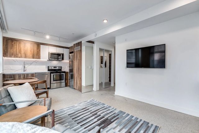 1170 Barclay Street 001, Vancouver