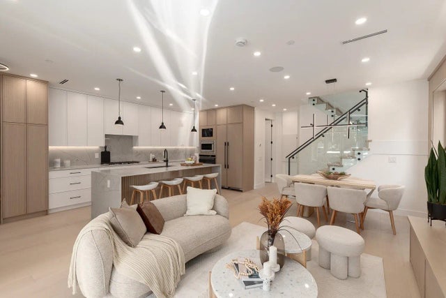 475 W 20th Avenue 1, Vancouver