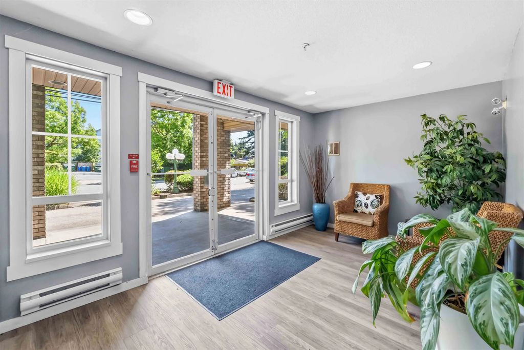 2435 Center Street 405, Abbotsford