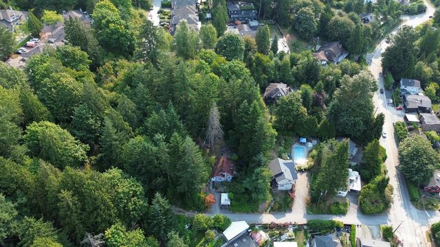 421 Campbell Road 1/2, Port Moody