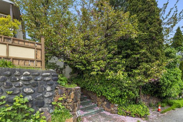451 E Eighth Avenue, New Westminster