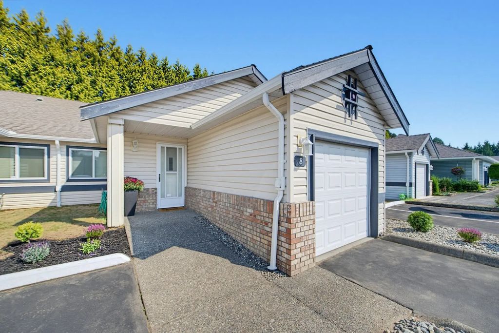 5550 Langley Bypass 8, Langley