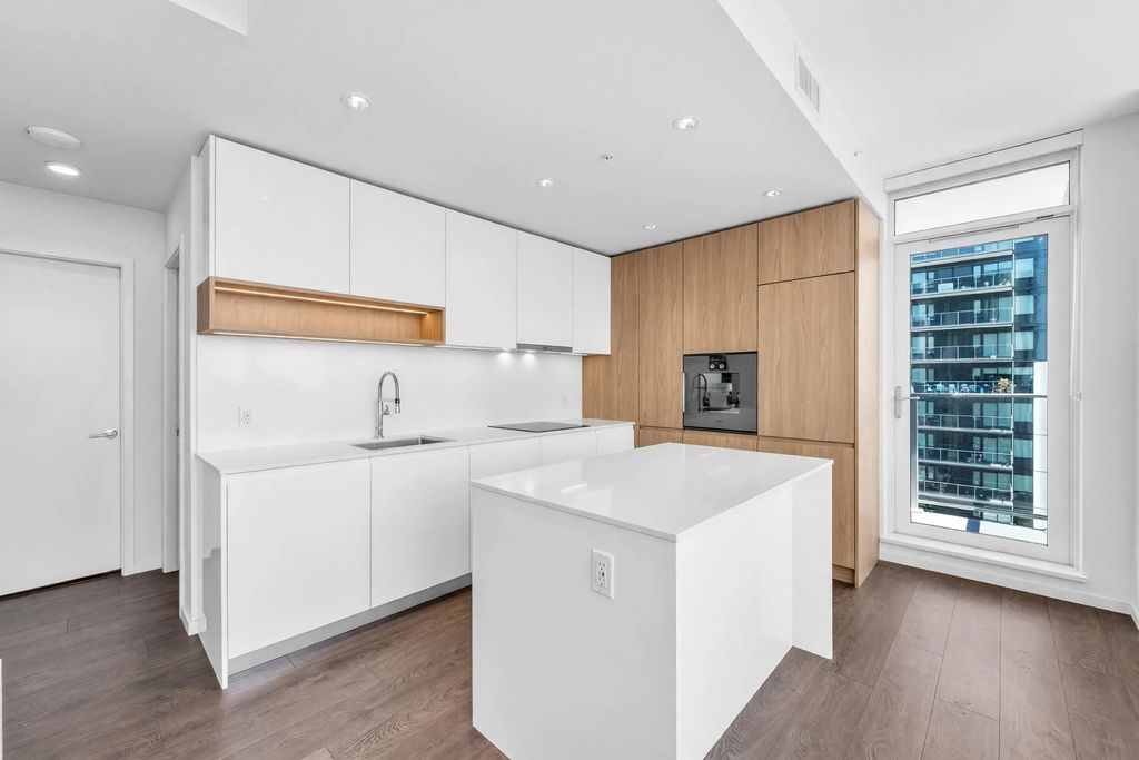 6808 Minoru Boulevard 902, Richmond