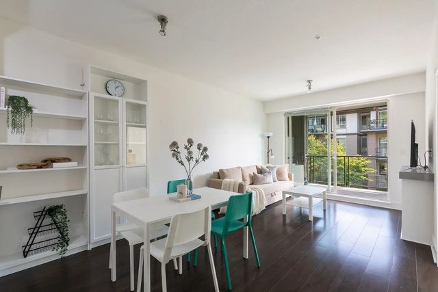 7418 Byrnepark Walk 314, Burnaby
