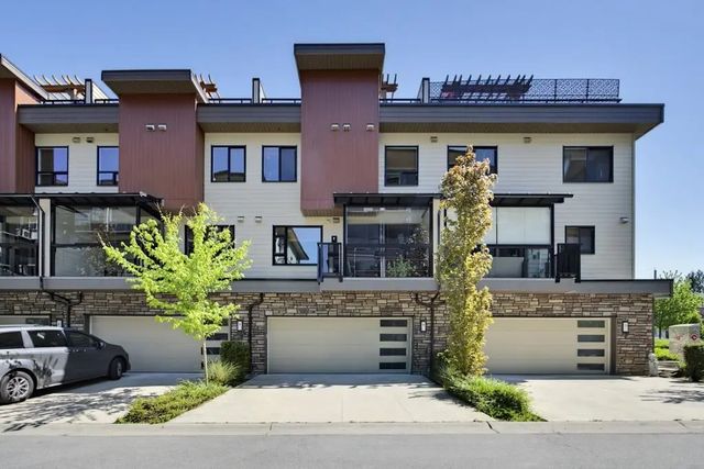 8567 204 Street 9, Langley