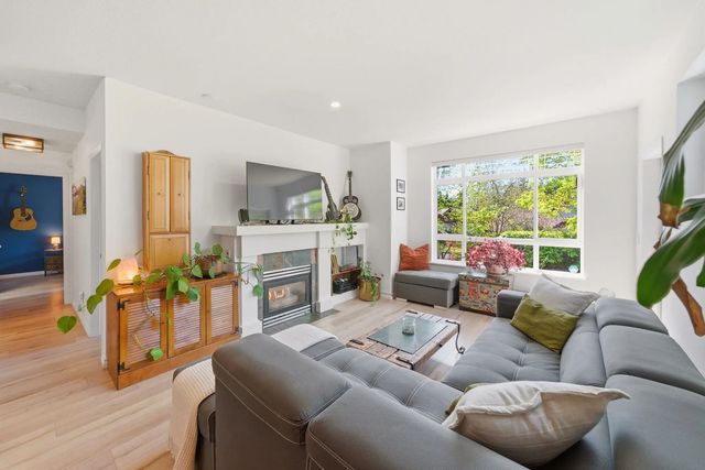 15 Forest Park Way 23, Port Moody