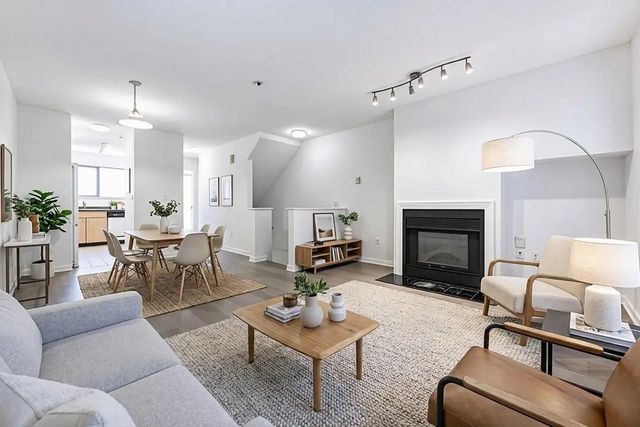 3683 Wellington Avenue 202, Vancouver