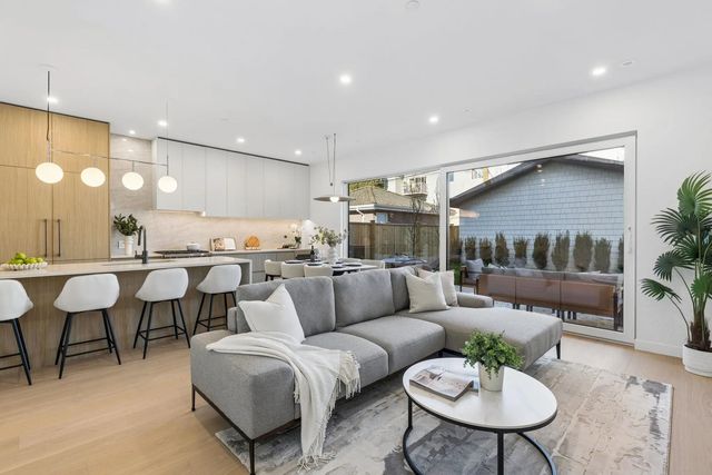 6040 Larch Street 2, Vancouver