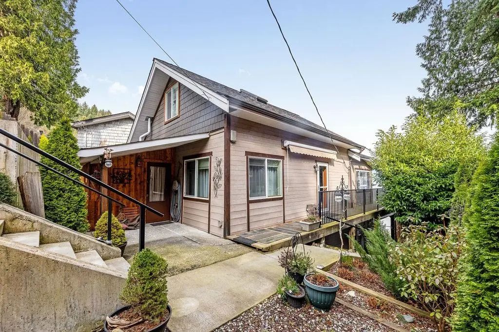 790 Marine Drive, Gibsons