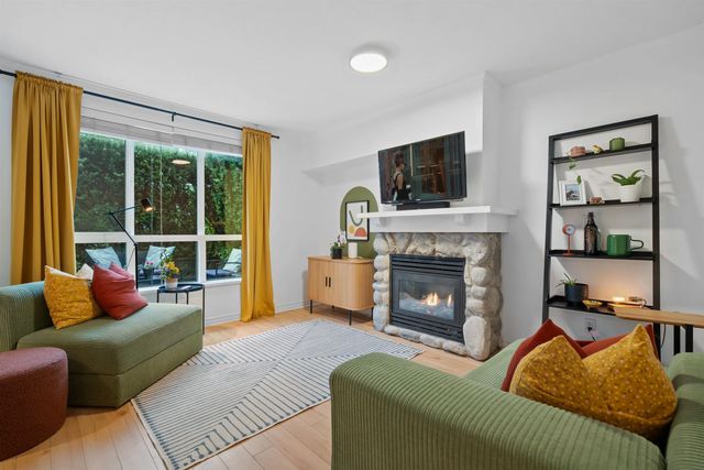 1005 Lynn Valley Road 3, North Vancouver
