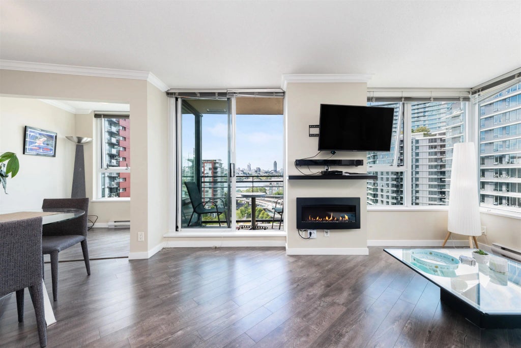 33 Smithe Street 1606, Vancouver