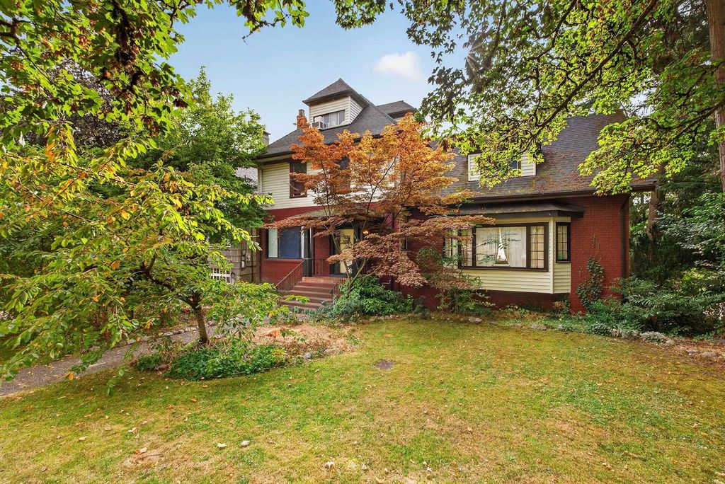 118 Queens Avenue, New Westminster