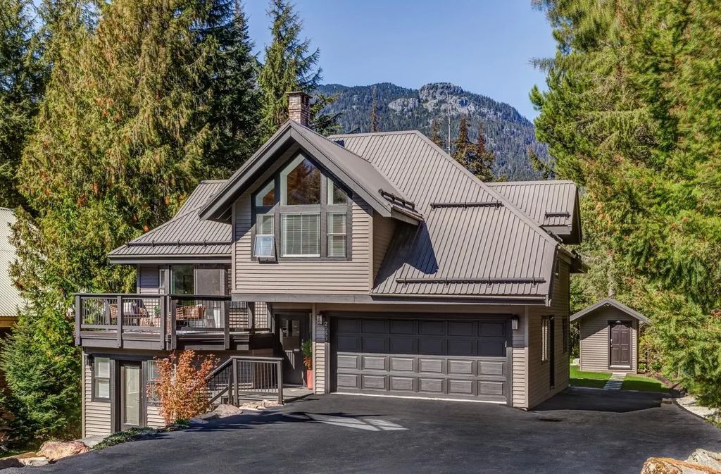 2053 Garibaldi Way, Whistler