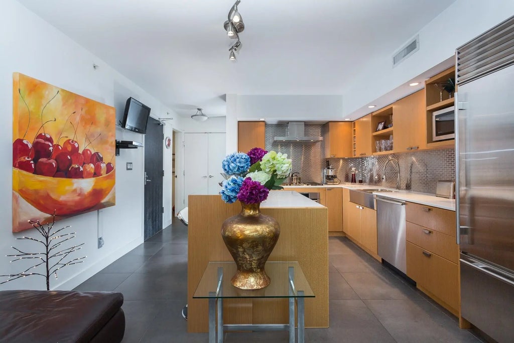 1168 Richards Street 104, Vancouver