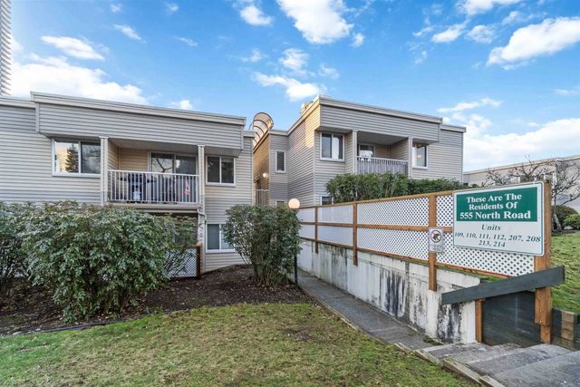 555 North Road 109, Coquitlam