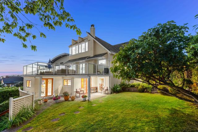 1104 Esquimalt Avenue, West Vancouver