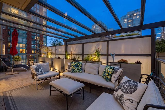928 Richards Street 406, Vancouver