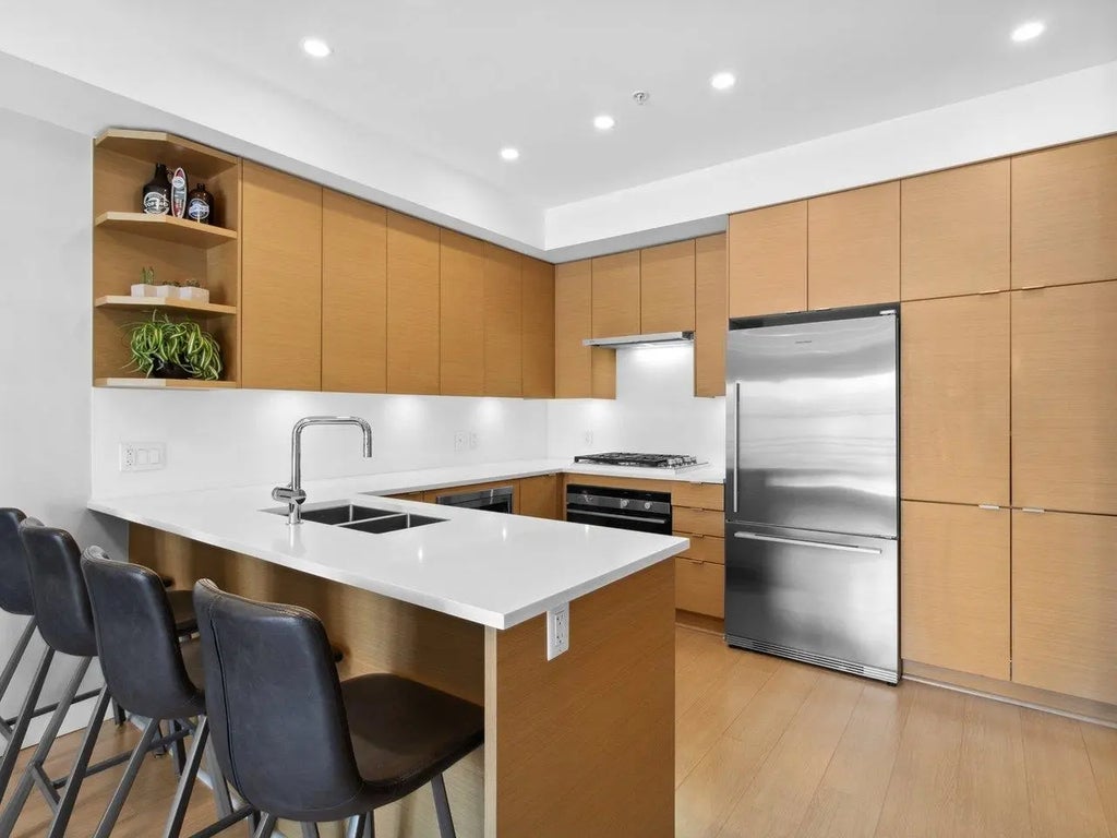 2528 Collingwood Street 208, Vancouver