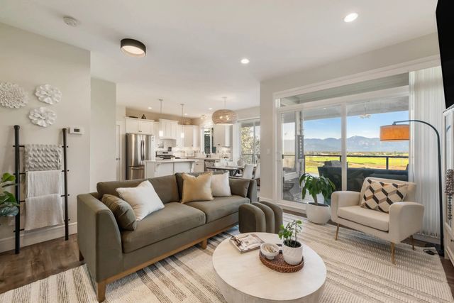 50634 Ledgestone Place 10, Chilliwack