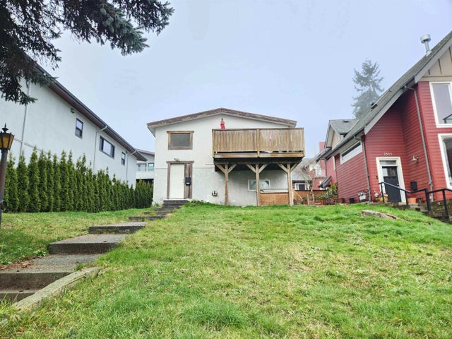 2557 E Kent Avenue North, Vancouver