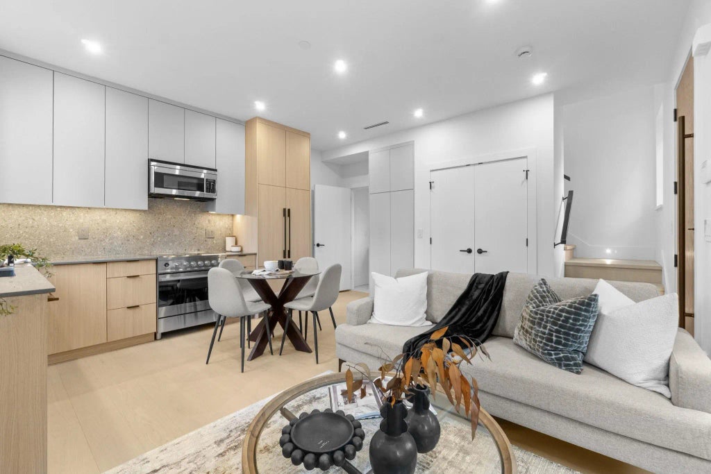 1947 E 13th Avenue, Vancouver