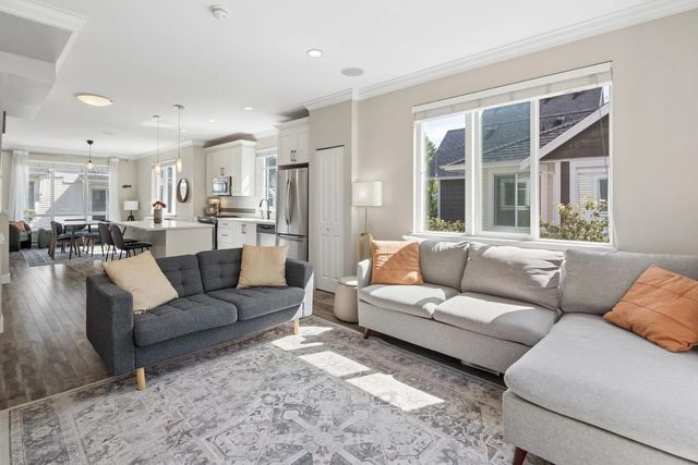 3039 156 Street 32, Surrey