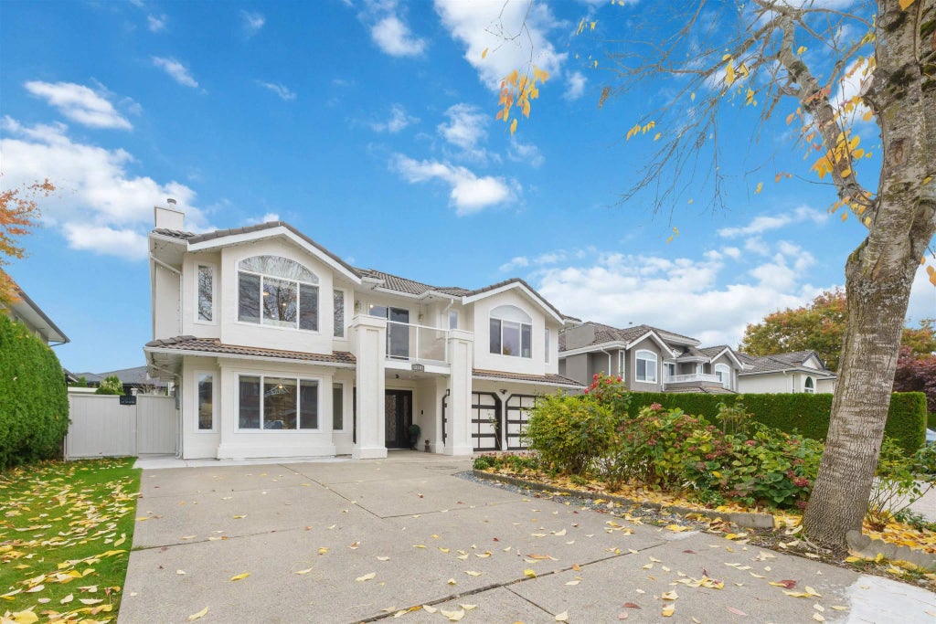 12183 77 Avenue, Surrey