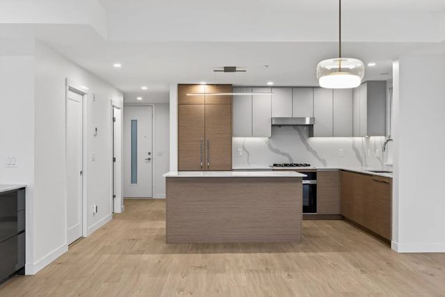 10333 River Drive 20, Richmond