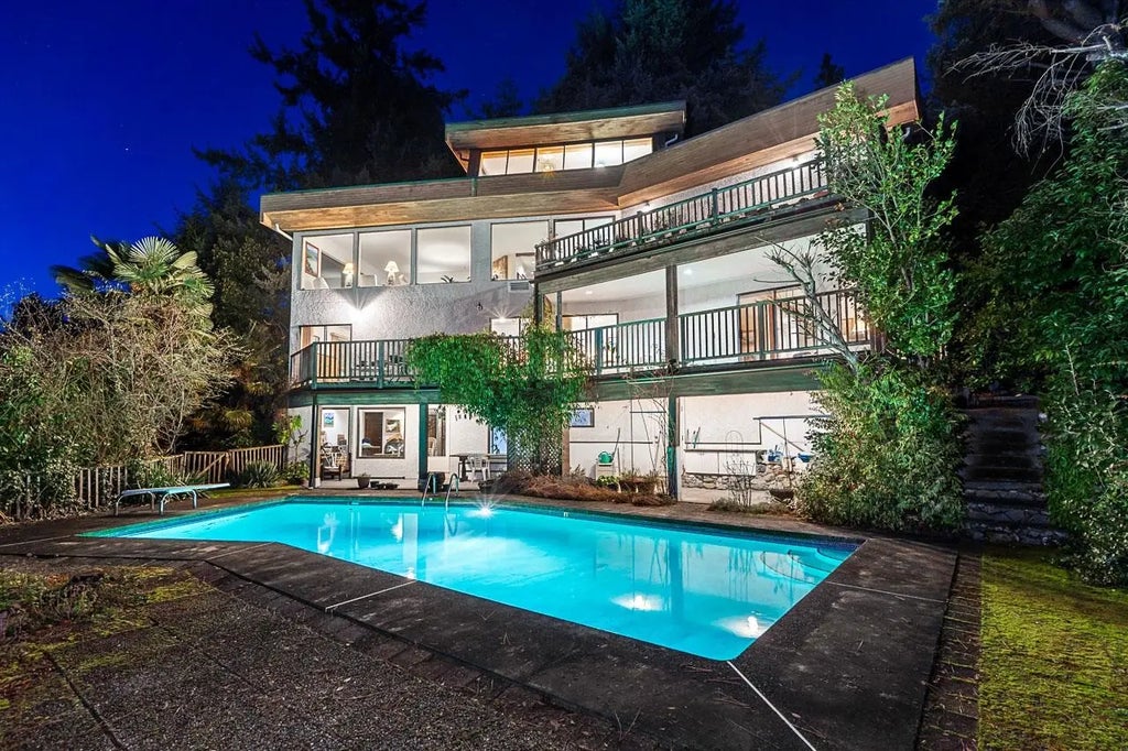 5970 Condor Place, West Vancouver