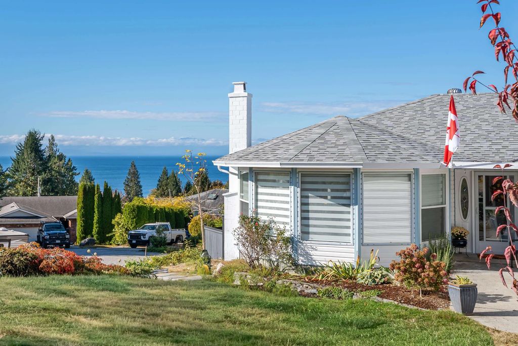 5007 Laurel Avenue, Sechelt