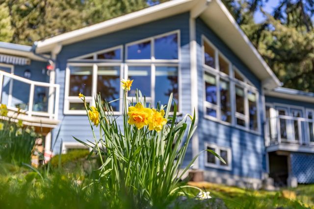 2635 Shoal Road, Pender Island