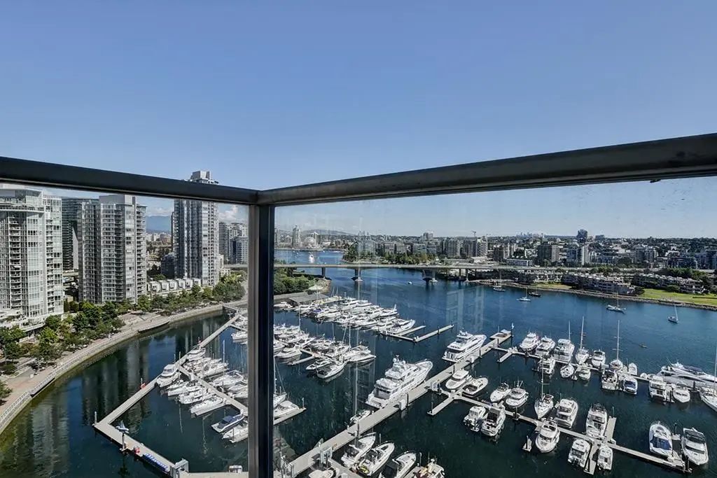 1228 Marinaside Crescent 2106, Vancouver