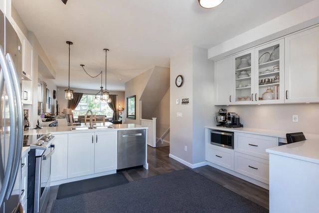 19505 68a Avenue 114, Surrey
