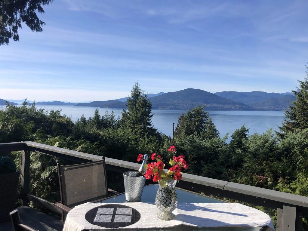 20 Oceanview Road, Lions Bay