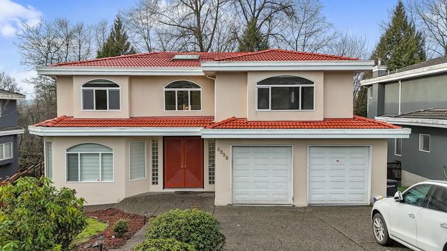 6998 Fielding Court, Burnaby