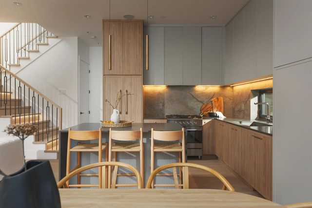 2684 Oxford Street 1, Vancouver