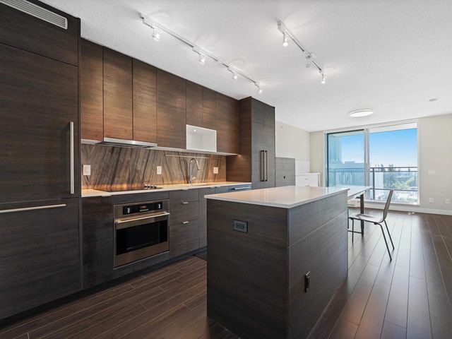 13398 104 Avenue 1101, Surrey