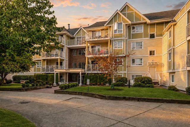 20189 54 Avenue 108, Langley