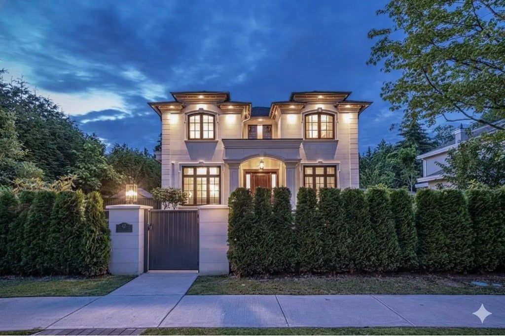 2867 W 44th Avenue, Vancouver