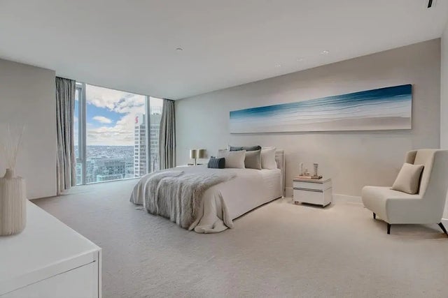 667 Howe Street 3704, Vancouver